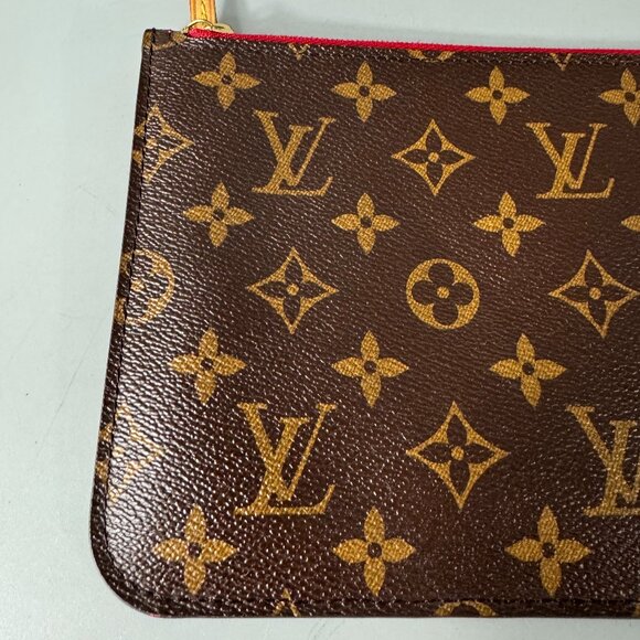 100% Authentic Louis Vuitton LV Monogram Neverfull Pochette - Picture 3 of 15